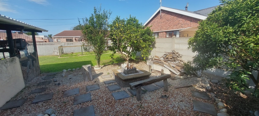 3 Bedroom Property for Sale in C Place Eastern Cape